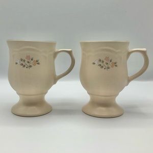 Pfaltzgraff Footed Mug Set of Two☕️